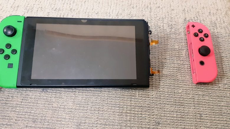 落下で独特な壊れ方をしてしまったスイッチを見た経験者「これはあるある」 ← マジィ！？？