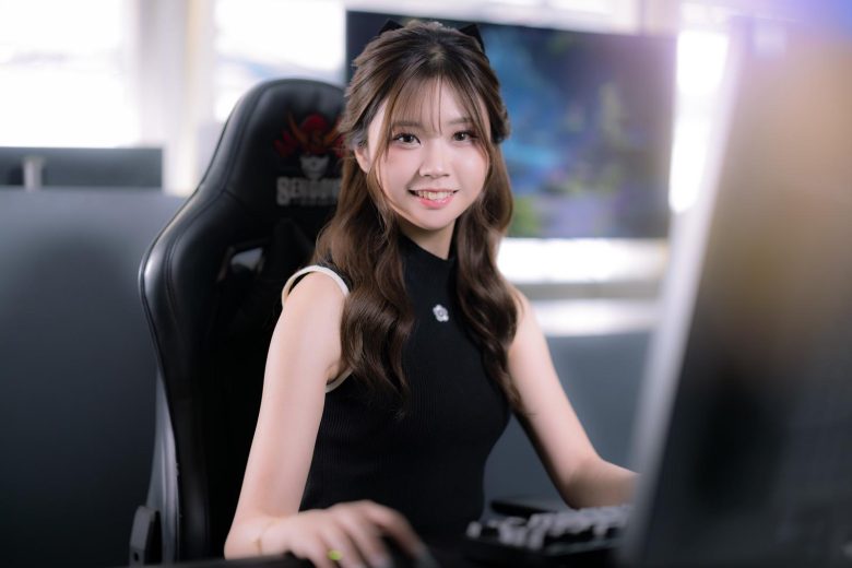 ゲーム配信のコメント欄「〇〇しろ！なぜ〇〇しない！ギュァァァァァァァァァ！！！！！」