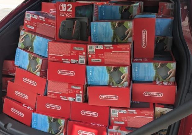 【悲報】海外勢さん「ごめんSwitch2買いすぎちゃったｗ」