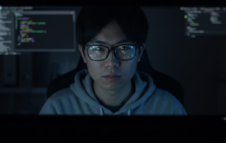 ゲーム開発者「NGワードはマ◯コ、チ◯コ….」 ← こいつ